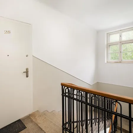 Filtrowa Spacious By Bookinghost Apartment *