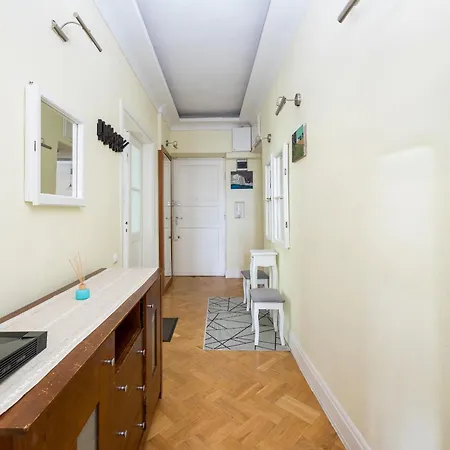 Filtrowa Spacious By Bookinghost Apartment Warsaw