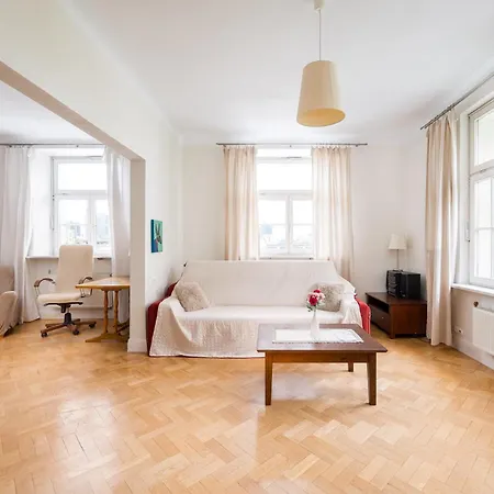 Filtrowa Spacious By Bookinghost Apartment *